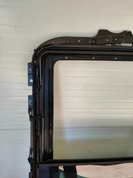 Toit Ouvrant BMW E91 - Pièce OEM BMW E91 SZYBERDACH Occasion image 4