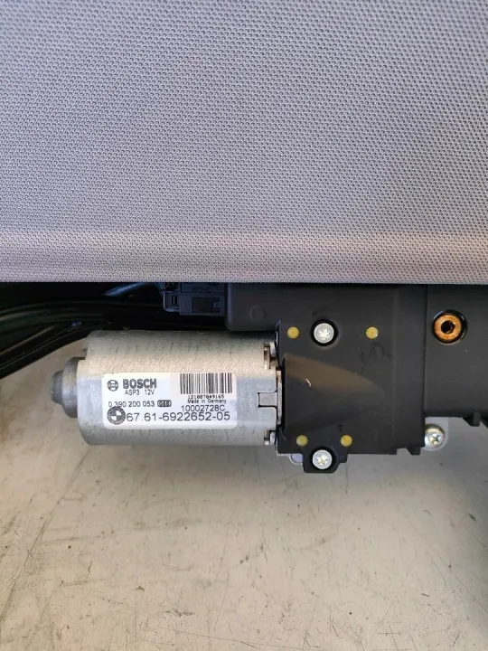 Toit Ouvrant BMW E91 - Pièce OEM BMW E91 SZYBERDACH Occasion image 7