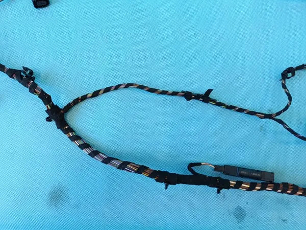 Harness OEM 3G0959831B para maletero VW Tiguan image 6