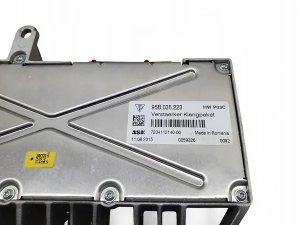 Porsche Macan Versterker OEM 95B035223 - Gebruikt image 4