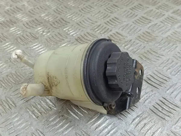 SsangYong Rexton Servobehälter OEM FOB48835 image 2