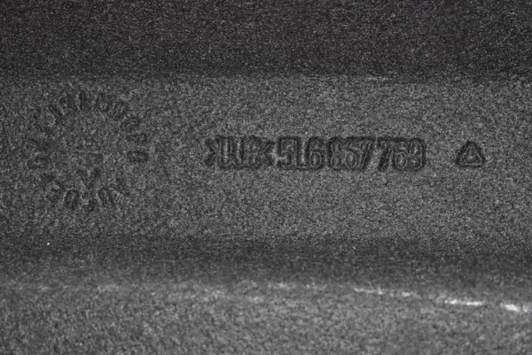 Prateleira de bagageira OEM 5L6867769 para Skoda Yeti 2013-2018 image 10