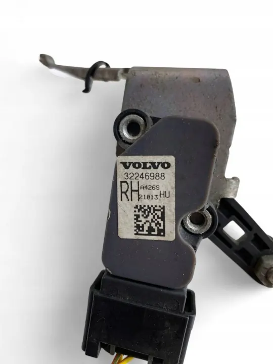 Sensor de nivelamento eixo traseiro Volvo XC60 2018 OEM 32246988 image 5