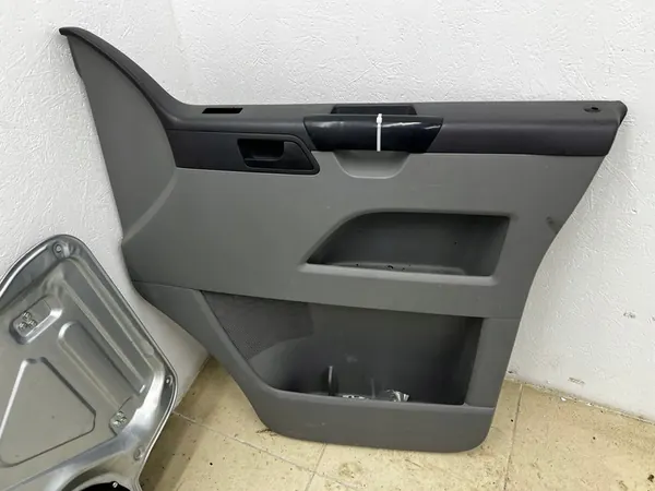 VW T5 Sähkölasi-Kitti Paneeleilla image 2