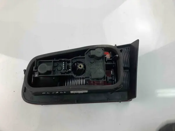 Luz trasera izquierda RENAULT LAGUNA II image 5