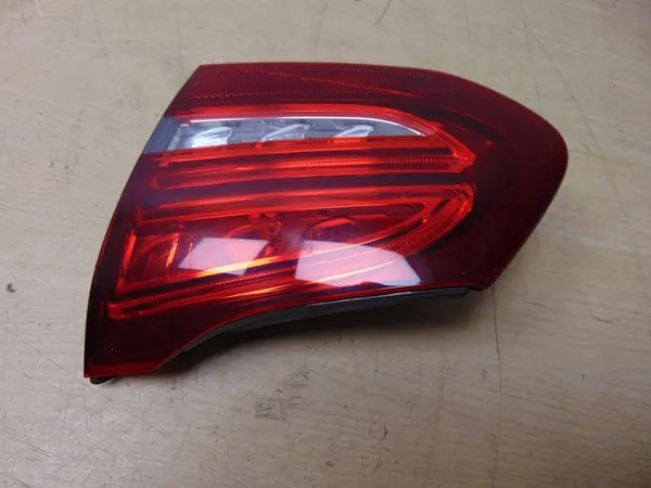 MERCEDES C-KLASA W205 KOMBI - RECHTER ACHTERLICHT LED image 4