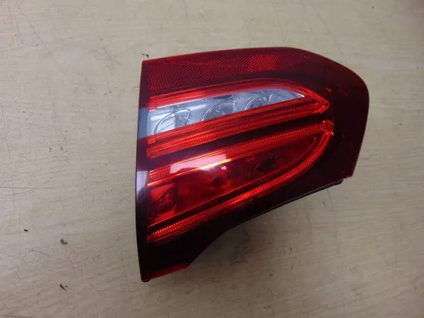 MERCEDES C-KLASA W205 KOMBI - RECHTER ACHTERLICHT LED image 5