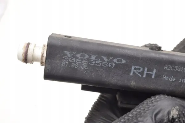 Pompe lave-phare droite OEM 30663580 pour Volvo image 3