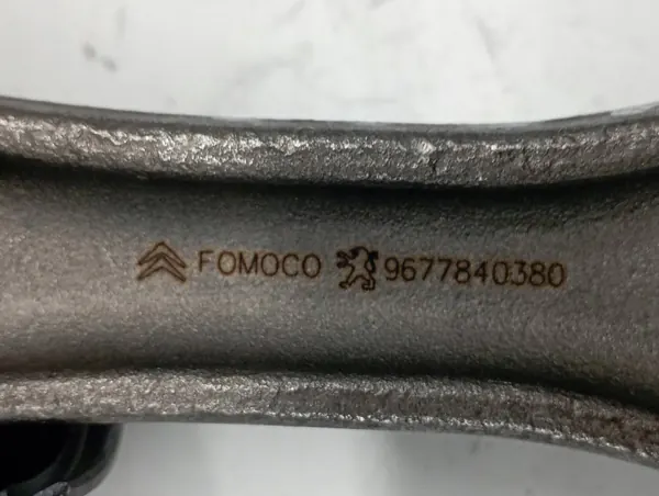 Pistón OEM 9677840380 para Peugeot 3008 2.0 HDI image 4