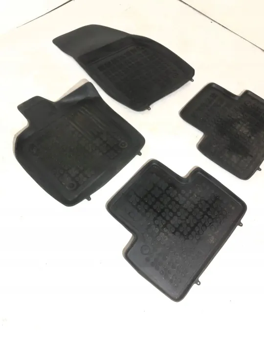 Tapis auto Volvo V50 OEM 39807168 - Occasion image 3