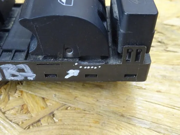 Raam schakelpaneel AUDI A4 B7 04-07 8E0959851B image 4