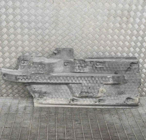 Höger underredsskydd VW POLO (6R, 6C) 6Q0825202M image 2