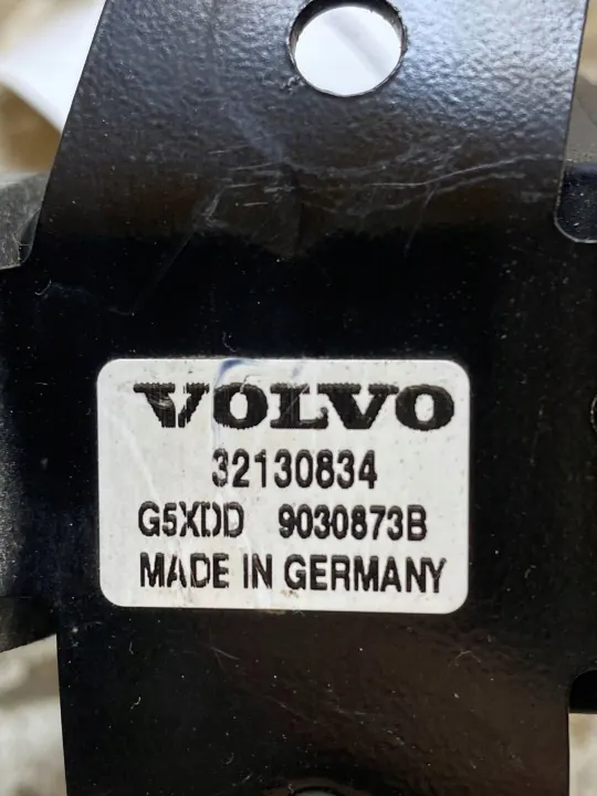 Volvo XC90 Bränslepump OEM 32130834 - Begagnad image 6