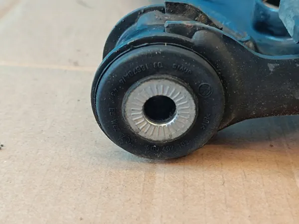 VW Passat B8 Variant 2.0 TDI 110kW Braccio Oscillante Destro OEM 3Q0407152S image 7