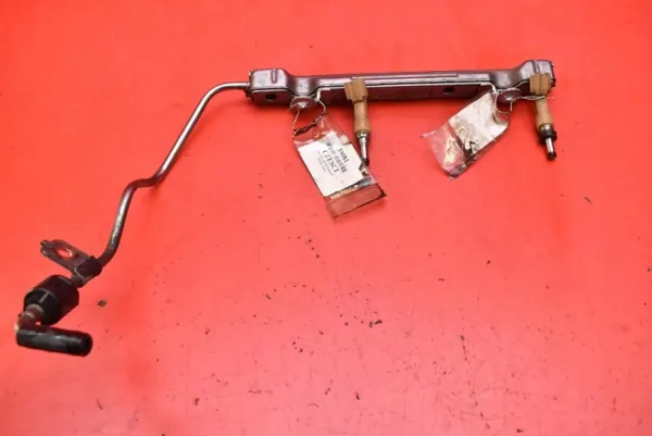 OEM mamAUTO-1054846- Rail Inyección Toyota Auris image 2