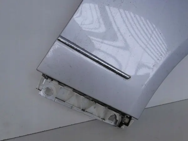 Mercedes-Benz Främre Höger Skärm A2078800218 image 5