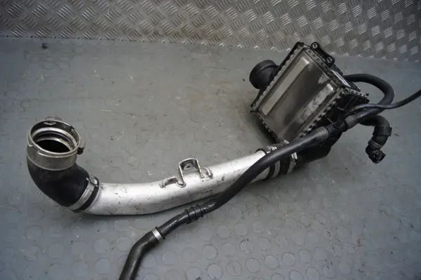 MERCEDES W205 Intercooler Pijp A6510905337 A6510900314 image 7