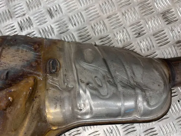 Audi Q5 SQ5 Pakoputken vaimennin OEM 80A25221C image 6