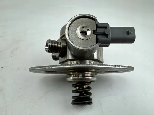 BMW Hoge Druk Pomp 8604229 image 3