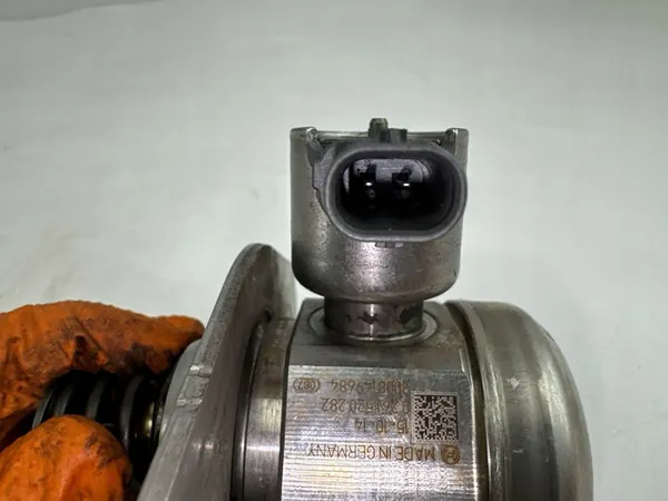 BMW Hoge Druk Pomp 8604229 image 5