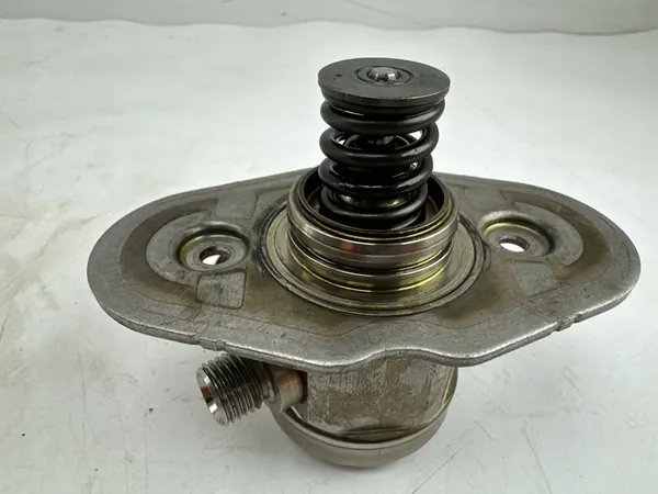 BMW Hoge Druk Pomp 8604229 image 7