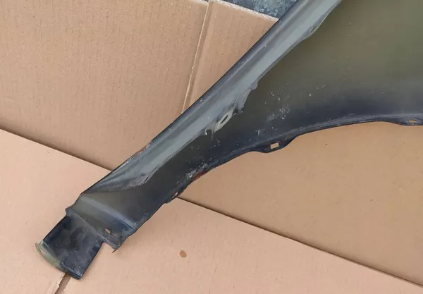 Parafango anteriore sinistro Toyota Avensis T27 2008-2015 image 4