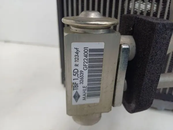 Porsche Panamera Lämmitin OEM 9020664 - Käytetty image 3