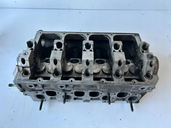Culasse Moteur OEM 038103373R pour VW Passat B6 image 2
