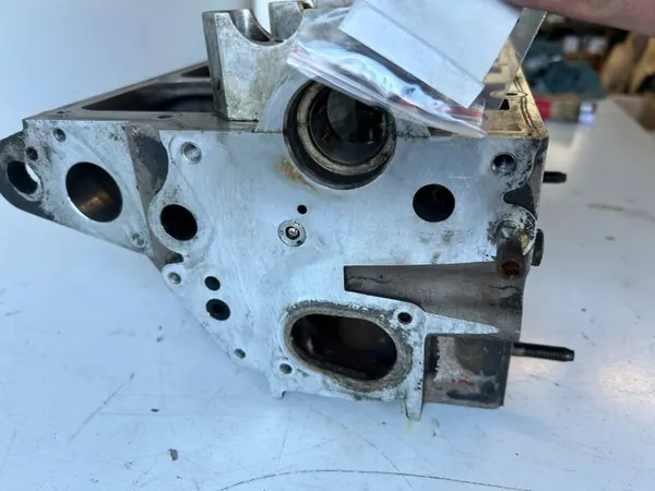 Culasse Moteur OEM 038103373R pour VW Passat B6 image 10