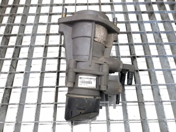 Hoofdremklepel OEM 81521306298 voor MAN TGX image 2