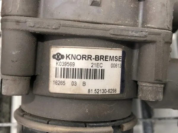 Hoofdremklepel OEM 81521306298 voor MAN TGX image 3