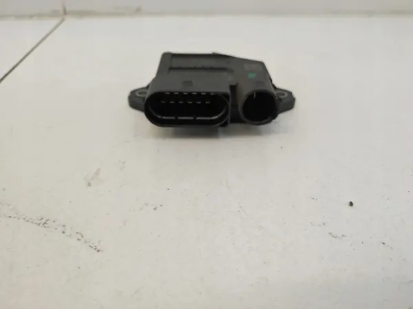 Gloeibougie Relais Module OEM A6569000000 Mercedes image 3
