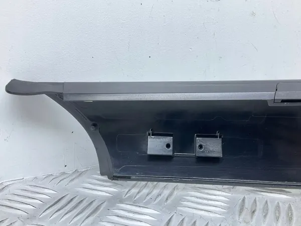 Skoda Yeti etutuuletinauha OEM 5L0853264 image 8