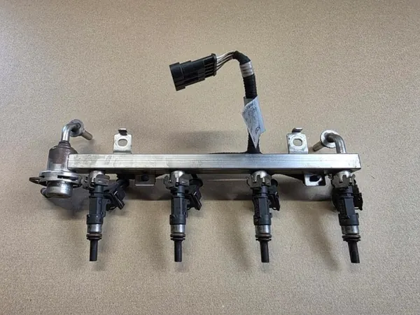 OEM 0280158167 Rail + Inyectores Fiat/Alfa 1.4 image 4