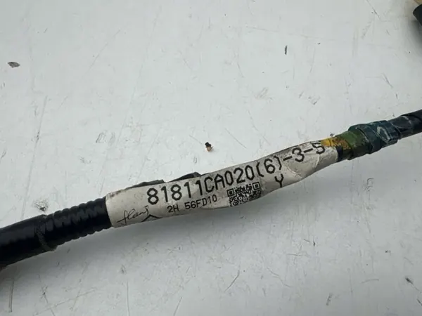 Cableado de maletero Toyota GT86 OEM 81811CA020 image 9