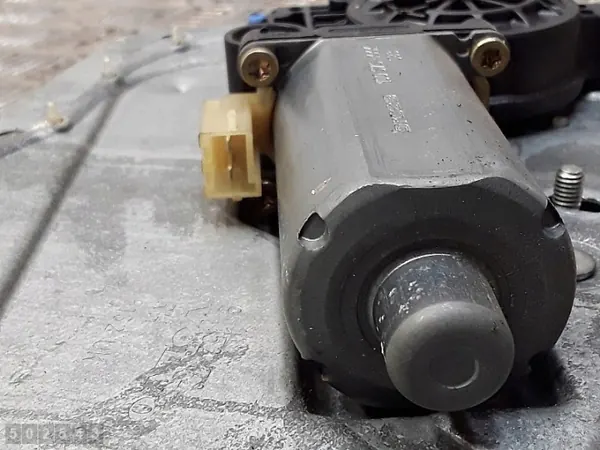 Volvo S70 fönsterregulator OEM 9152724 - Begagnad image 5
