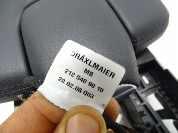 Reposabrazos Tunel Almacen Mercedes W212 OEM 2125409010 image 4
