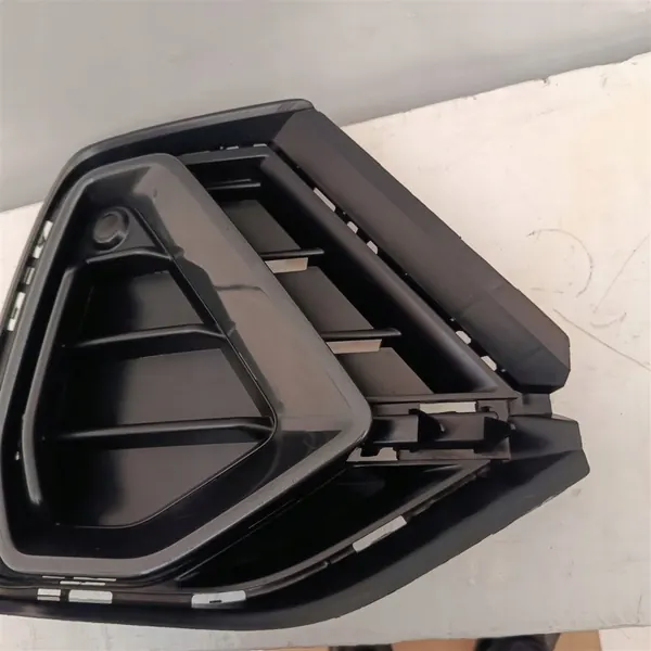 Griglia Paraurti Anteriore Destra Audi Q3 II S Line 83A807682D image 4