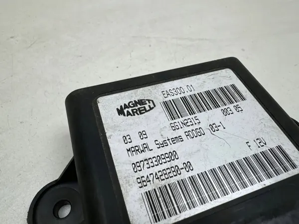 Contrôleur de pompe à carburant CITROËN C5 II image 4