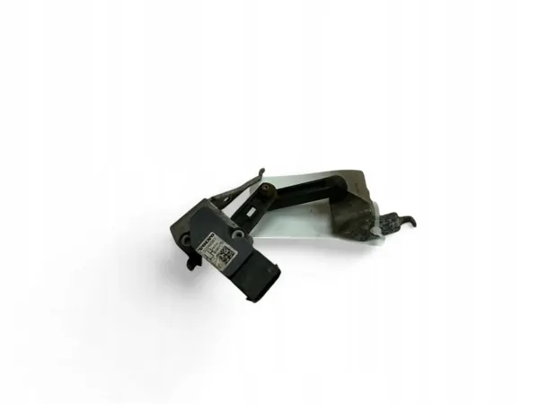 Volvo XC90 2018 Bakluftfjädringsnivåsensor OEM 32246987 image 3