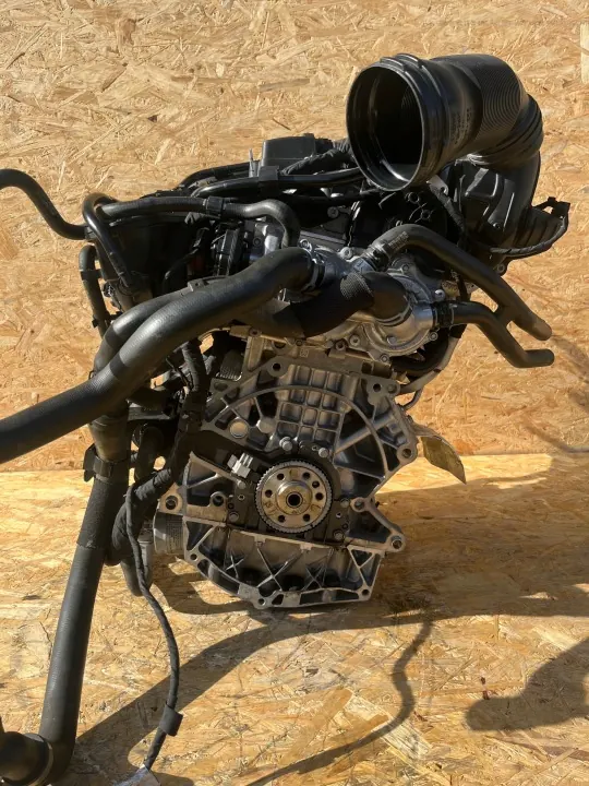 Motor completo 1.0 TSI OEM 5188KM para Audi A3 8Y image 4