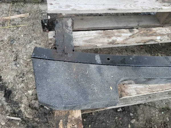 Nissan Qashqai II J11 Takapuskuri Vahvistus 620304EA0B image 2