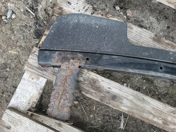 Nissan Qashqai II J11 Takapuskuri Vahvistus 620304EA0B image 6