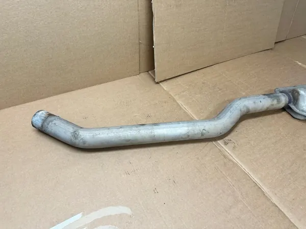 Jeep Cherokee Keskusvaimenninputki OEM 82330984 image 3