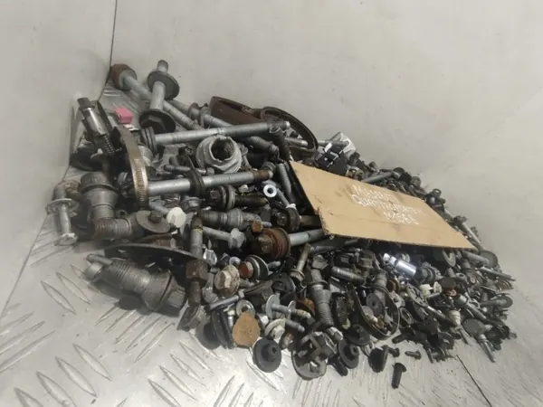 Maserati OEM 195291 Ruuvisarja Quattroporte VI 2014 image 4