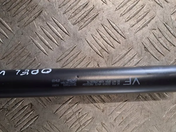 OPEL VIVARO 2023 R 2.0 CDTI Tailgate Gas Struts OEM image 4