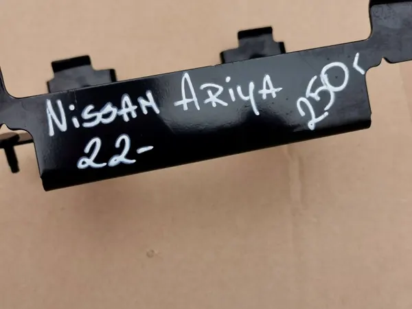 Nissan OEM 62551-5MP0A Keyless-antennin kiinnike image 5