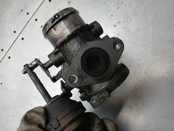 EGR Skoda Octavia I 1.9TDI 038131501M image 3