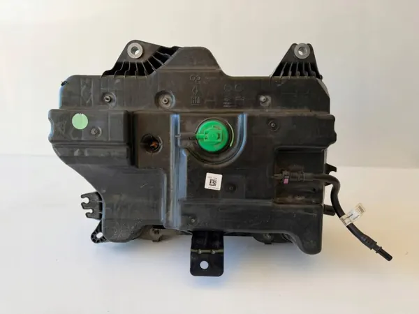 Réservoir AdBlue OEM 4113301AA pour Renault Trafic image 2