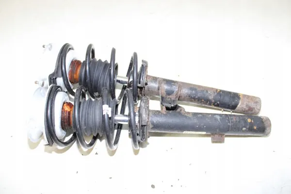 BMW E88 MSport Etujousimet OEM 6786028/6786027 image 3